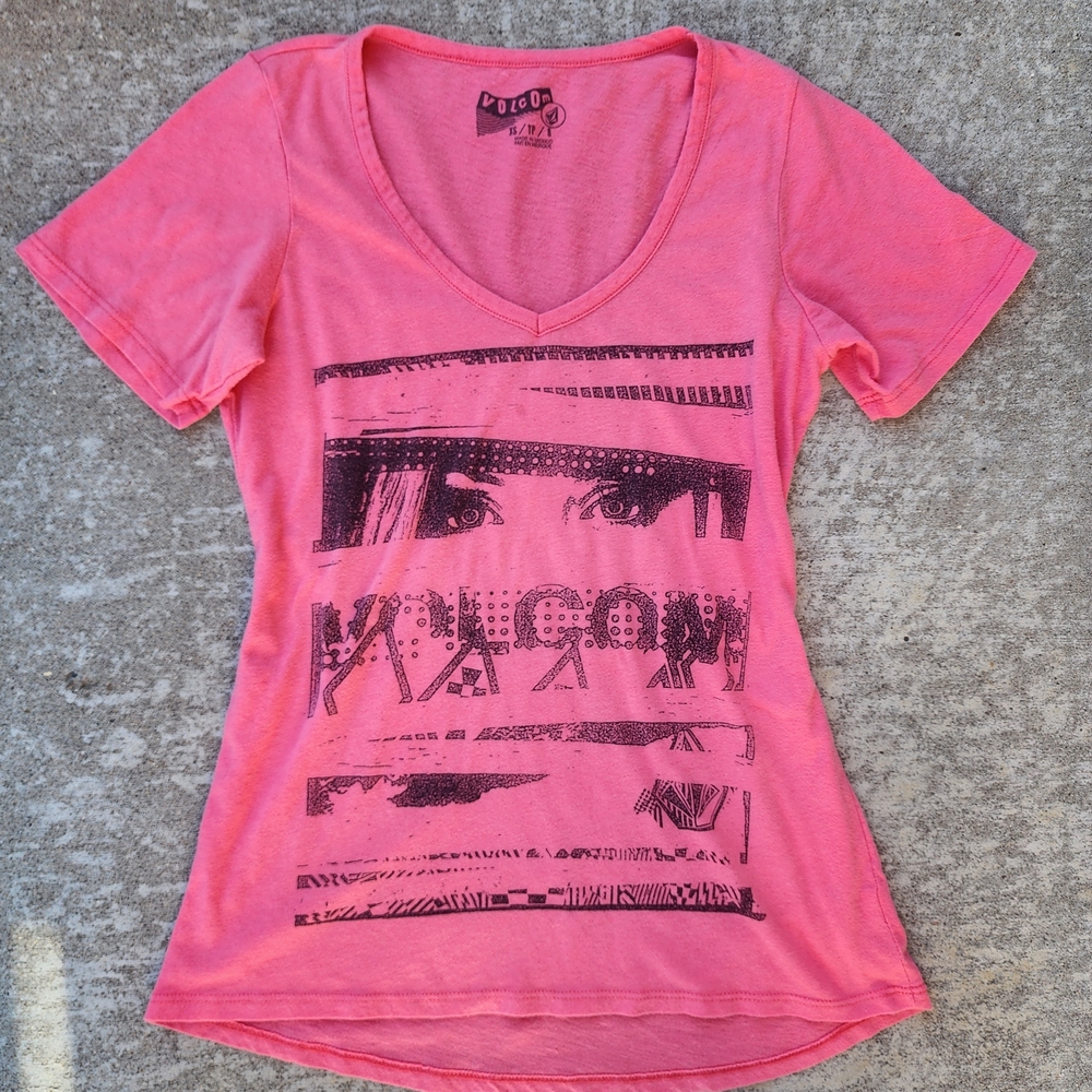 Y2K Volcom Pink/Coral Graphic Tee, Short Sleeve Surfcore Skater Women's Top, XS